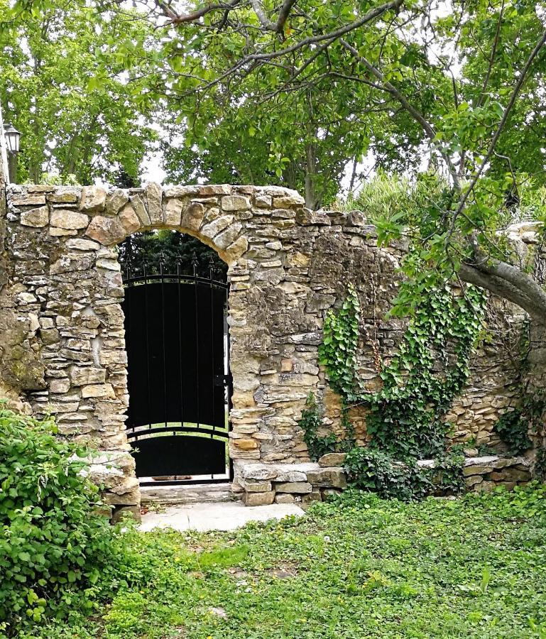 La Petite Maison De Lingling Mornas Kültér fotó