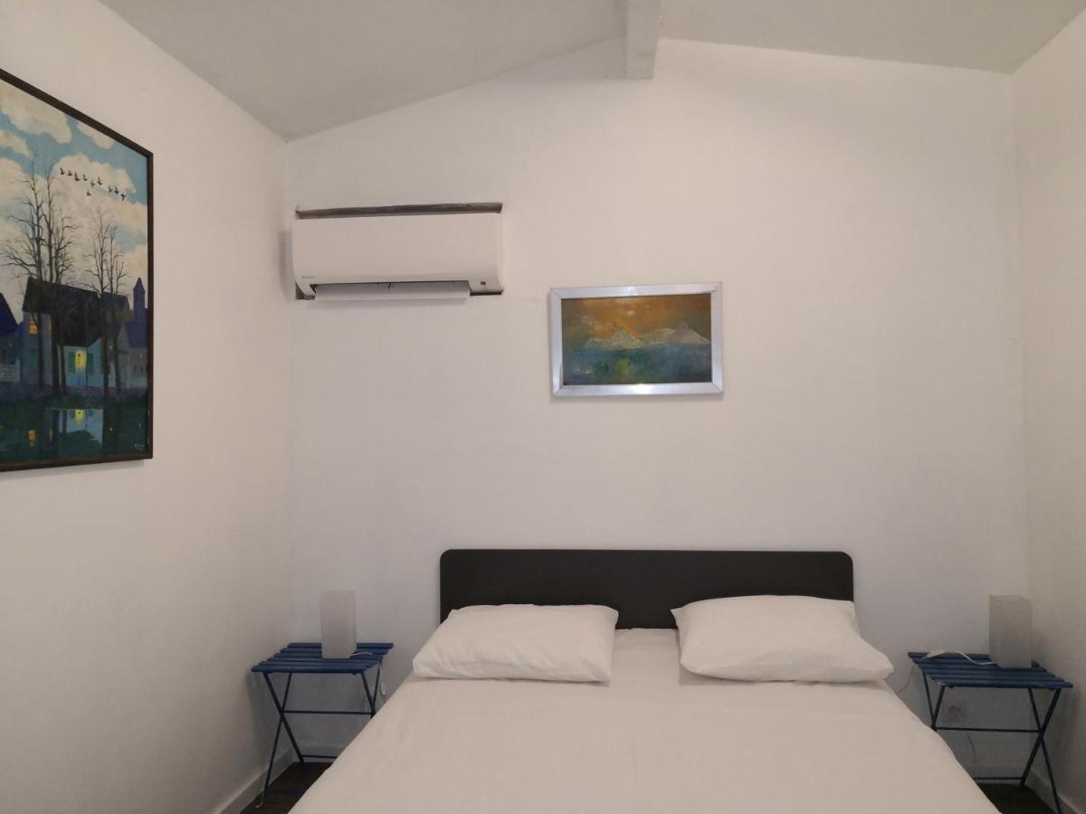 La Petite Maison De Lingling Mornas Kültér fotó